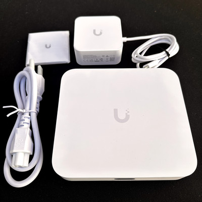 Ubiquiti UCG-Max-NS Cloud Gateway Max ** USED - EXCELLENT CONDITION **