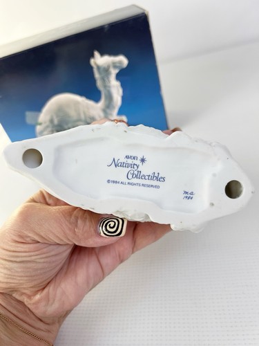 Estatuilla de porcelana bisque blanca camel de colección belén Avon 1984 con caja - Imagen 6 de 6