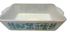 VINTAGE PYREX AMISH BUTTERPRINT  1 & 1/2 qt CASSEROLE DISH 0503
