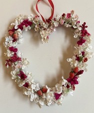 Gorgeous VINTAGE Millinery 7 HEART Wreath Lush Blossoms Composition Berries