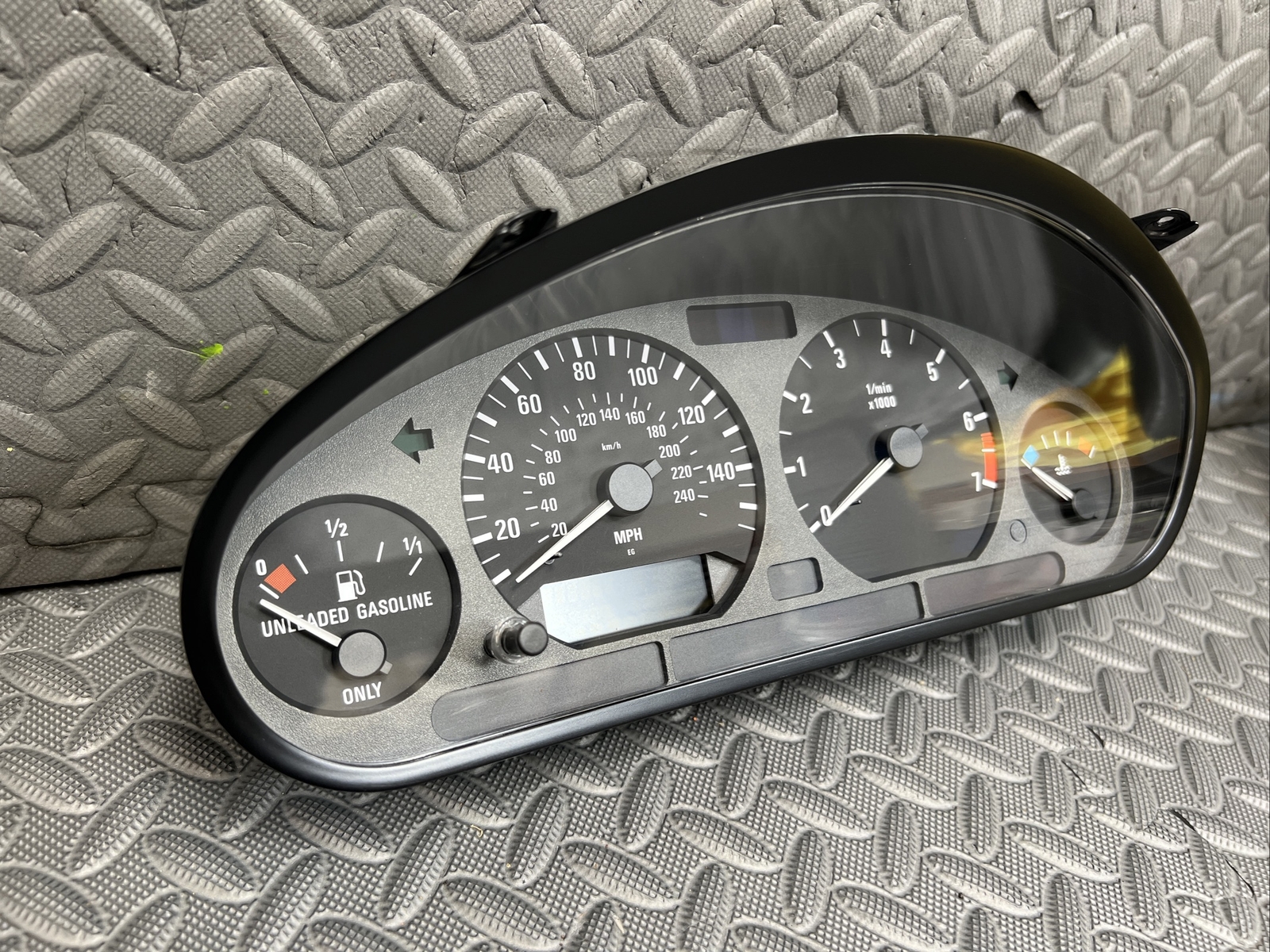 💥OEM 19961998 BMW Z3 1.9L Roadster M44 Instrument Gauge Cluster Speedo
