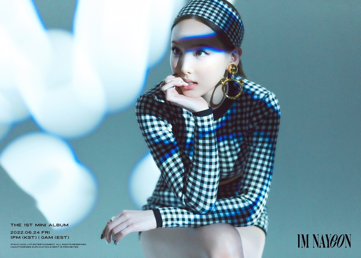 NAYEON TWICE 1st Mini Album IM NAYEON Random Ver. CD+P.Book+