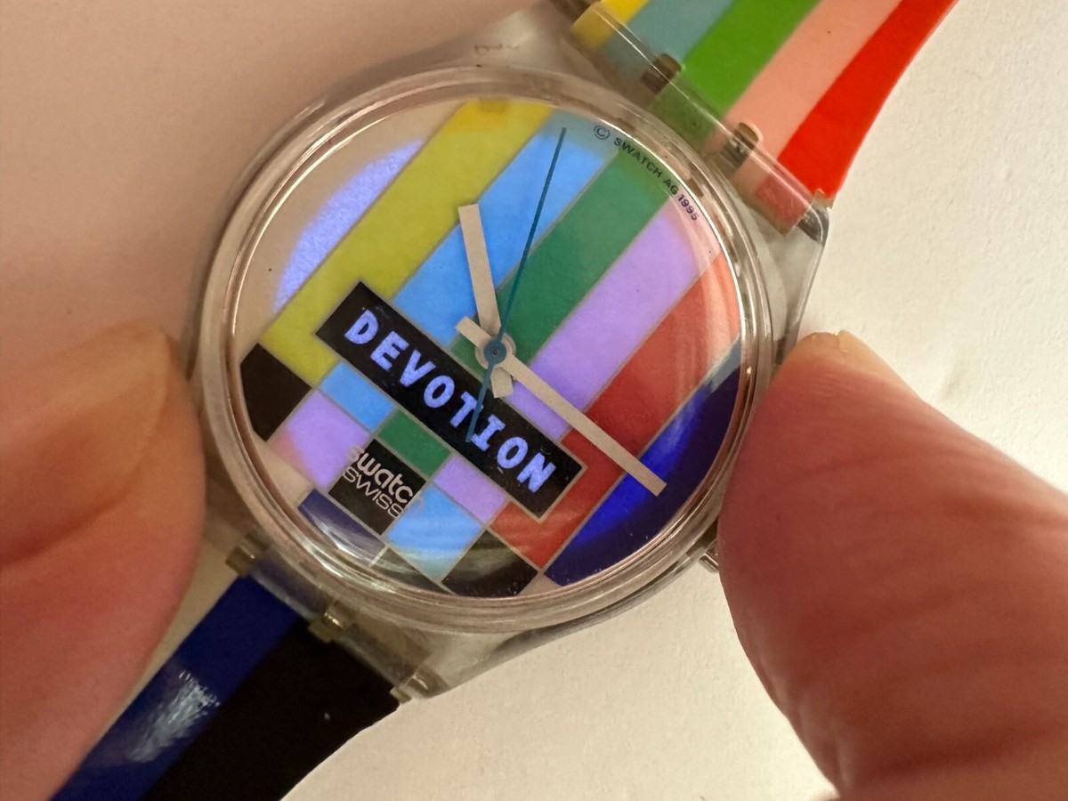 GN900 Swatch - 1996 Devotion Swiss Made Authentic Loomi Light