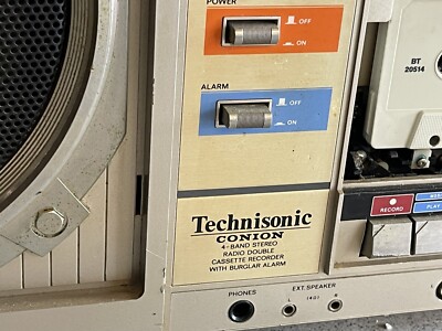 VINTAGE TECHNISONIC CONION TC-999 RADIO BOOM BOX/ BLASTER 4-BAND