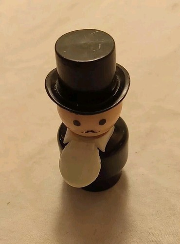 VTG FISHER PRICE LITTLE PEOPLE "RING MASTER" Tuxedo & Top Hat - Plastic - Picture 4 of 4