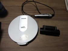 Sony D-NE10 ATRAC/MP3 CD Walkman Portable Player Audio Silver CD-R/RW