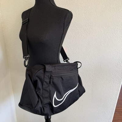Nike Gym Club Women's Training Duffel Black Bag Athletic Workout | eBay Nike Gym Club Women's Training Duffel Black Bag Athletic Workout | eBay