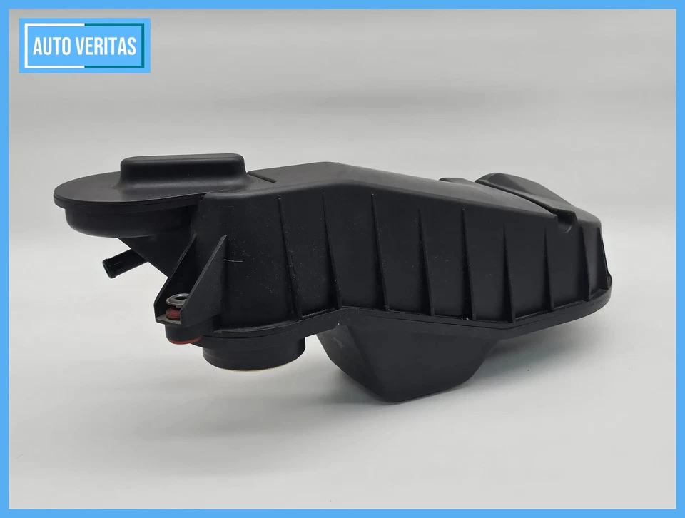 Original Mercedes-Benz C200 CL203 W203 air filter housing M111 A1110940183 - Image 4 of 4