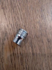 Snap-on Canada FS121 3/8" drive 6-point SAE 3/8" Flank drive shallow socket 18g