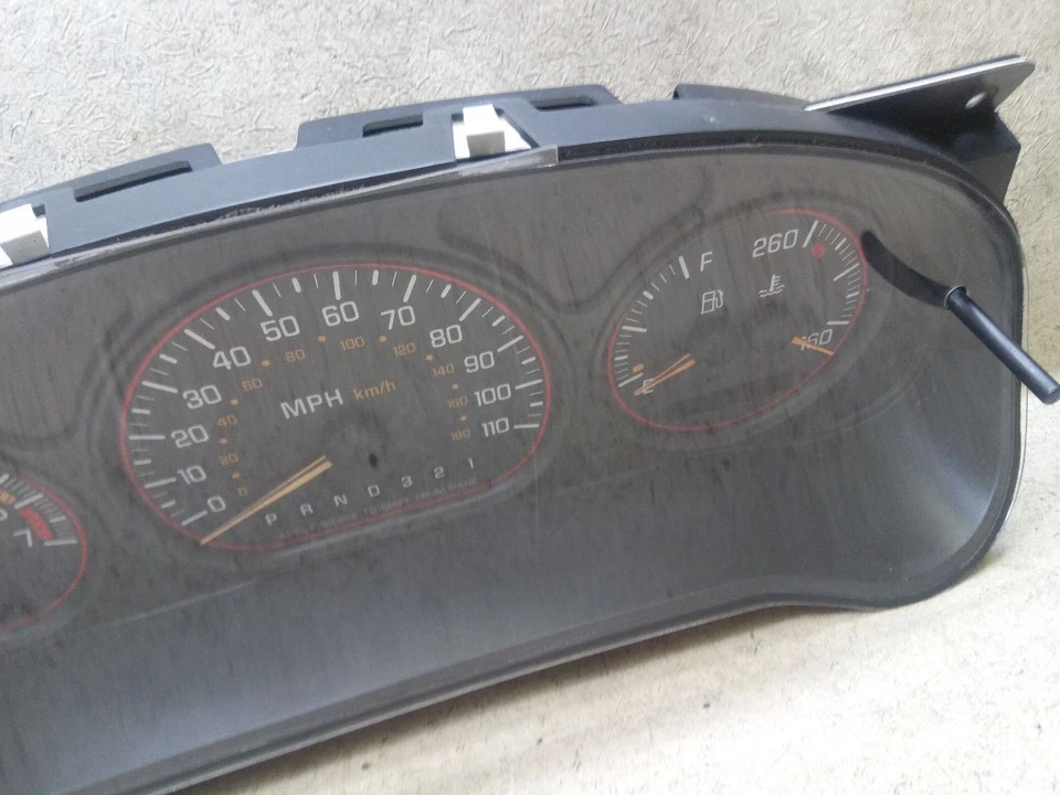 Cuadro de instrumentos velocímetro 10306664 compatible con Pontiac Montana 2001 f32-202962 Foto 3 de 4