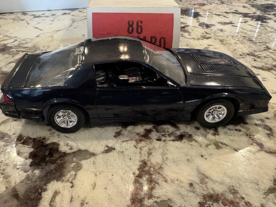 Chevrolet Camaro 1986 modelo de coche diecast - negro coleccionable Foto 4 de 4