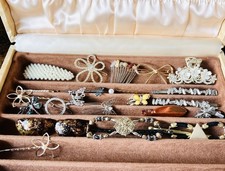 Vintage  Modern Gold  Silver Tone Butterfly Hair Clip, Pin, Comb Lot Of 22