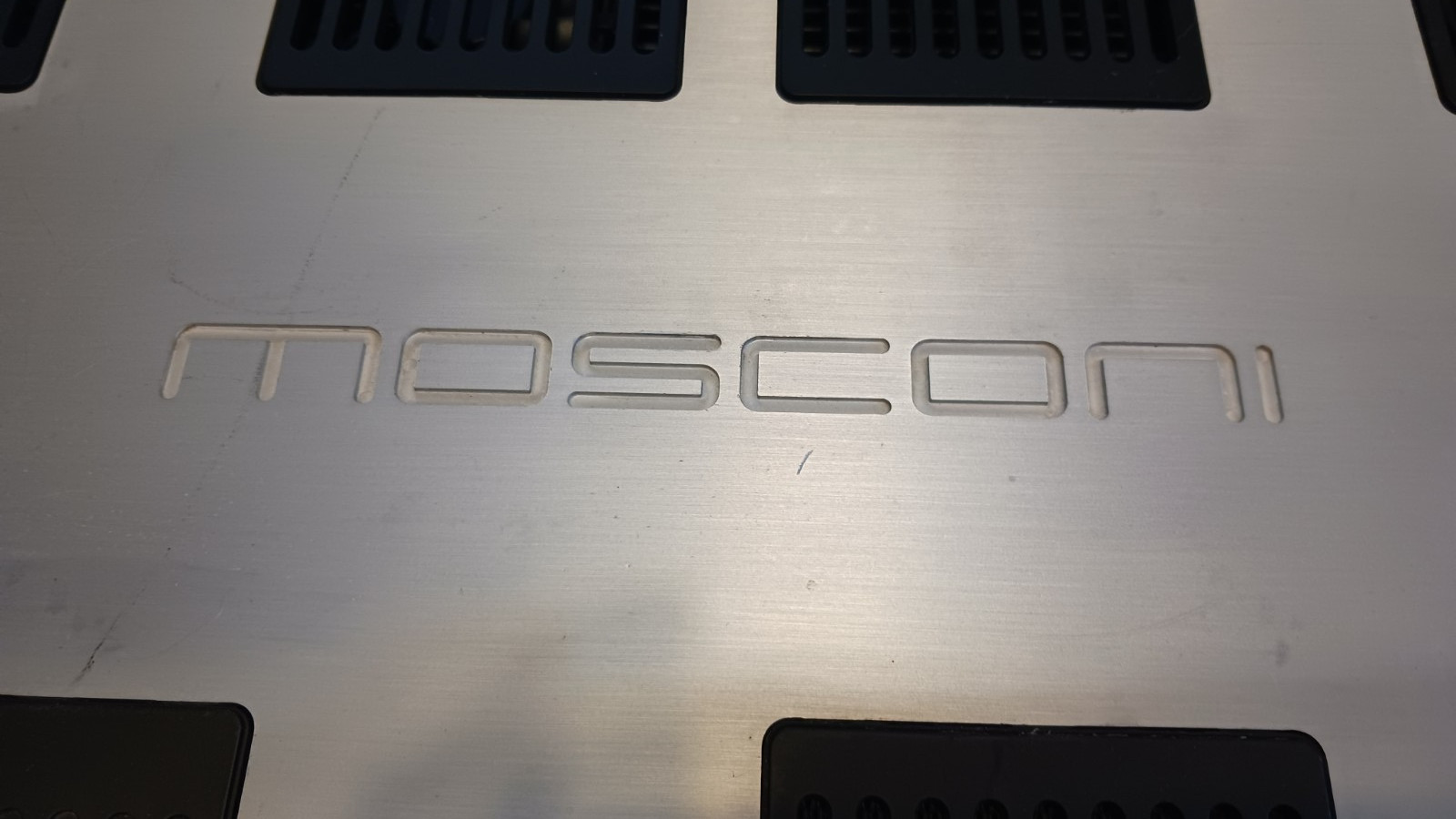 OLD SCHOOL MOSCONI GLADDEN ZERO 4 2700.00 SOUND QUALITY AMP FROM ITALY WORKS