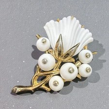 Vintage Trifari Alfred Phillips “Beau Belles” Brooch Pin 1953