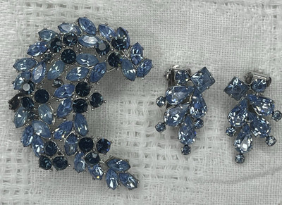 Vintage Crown Trifari Brooch and Matching Clip Earrings Shades of Blue-Exquisite