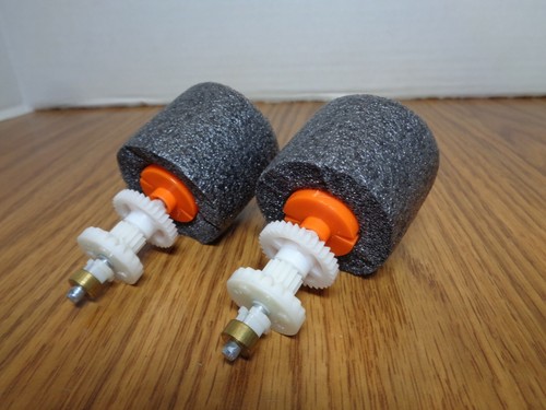 Matchbox RC Ripskate Tracker Drive wheels & Tires Only for Restore. Ex Cond. - Picture 2 of 2