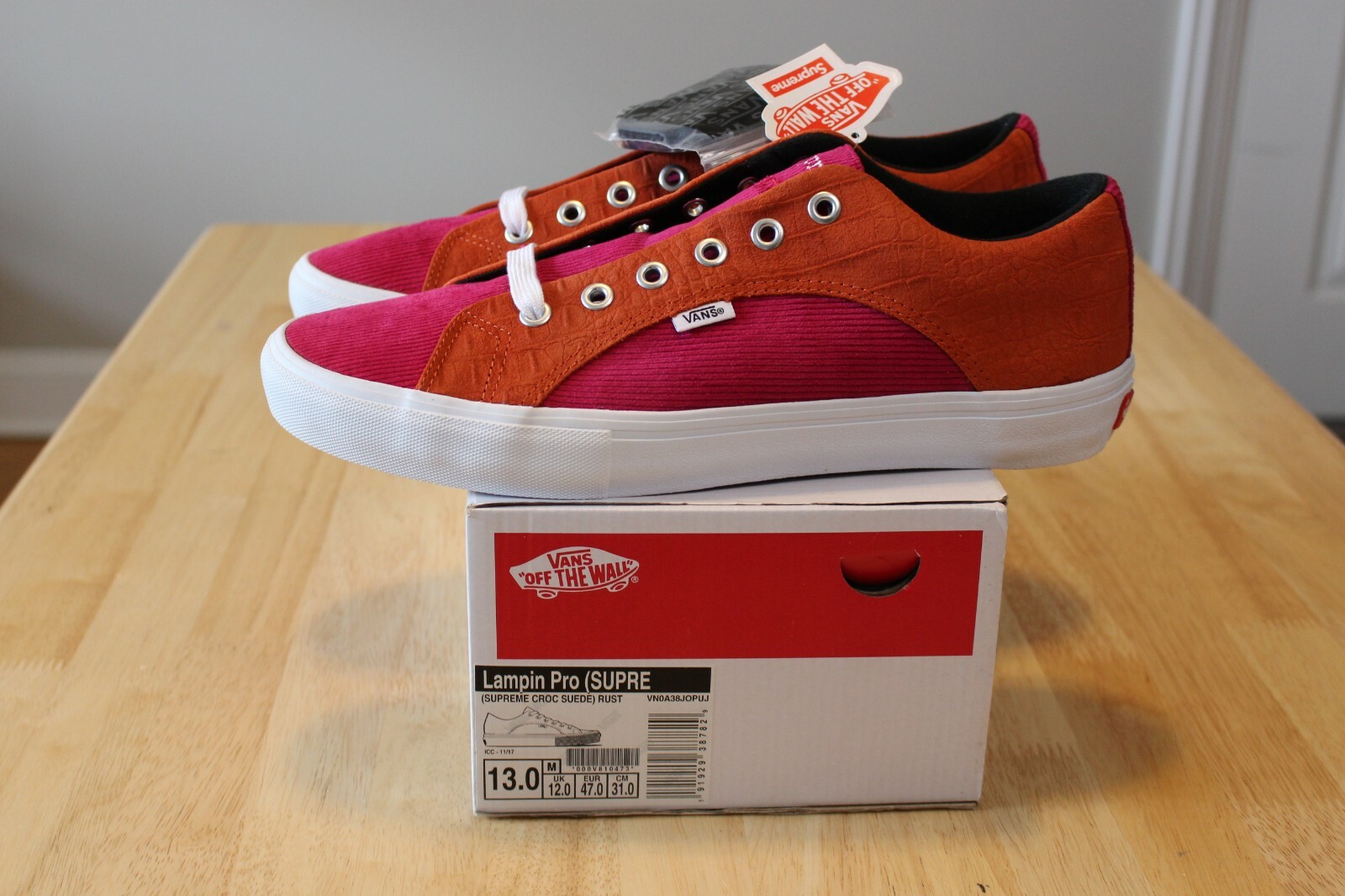 vans corduroy lampin