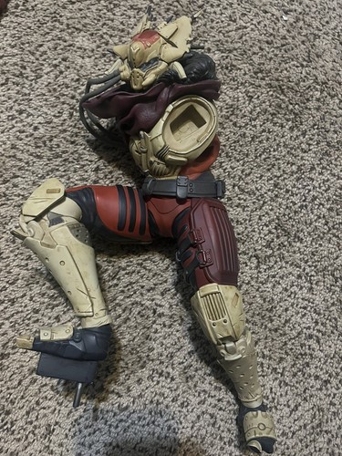 Fallen Captain Collectible Destiny Legends Statue - Picture 8 of 24