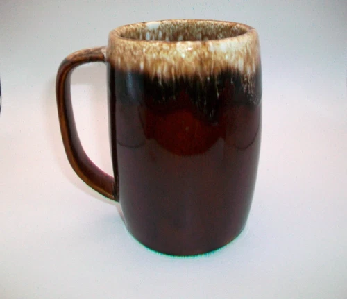 HULL OVEN PROOF BROWN DRIP GLAZE BEER STEIN COFFEE MUG 5"  18 oz. USA
