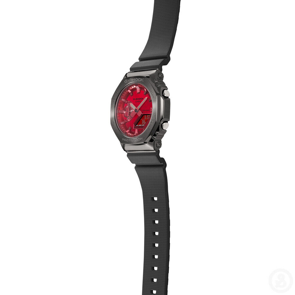 Casio G-Shock GM-2100 Metal Clad Series Red Watch CasiOak Casio G-Shock GM-2100 Metal Clad Series Red Watch CasiOak