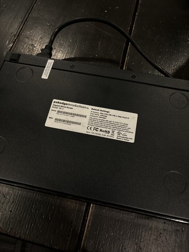 Pakedge RE-2 4 Port Gigabit Multi-Media Router - Bild 7 von 7