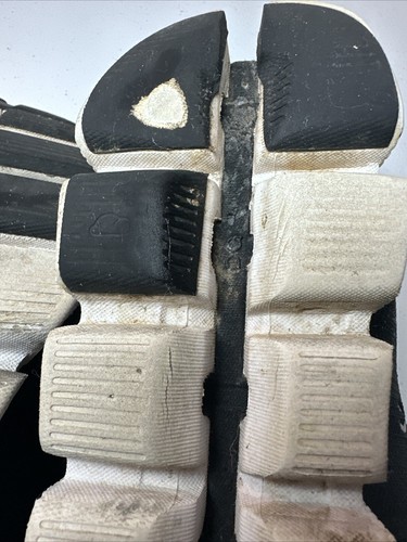 On Cloud Low Black Swiss Engineering Women’s Size 9.5 W Small Flaws - See Pics - Picture 10 of 11