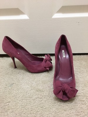 mauve closed toe heels