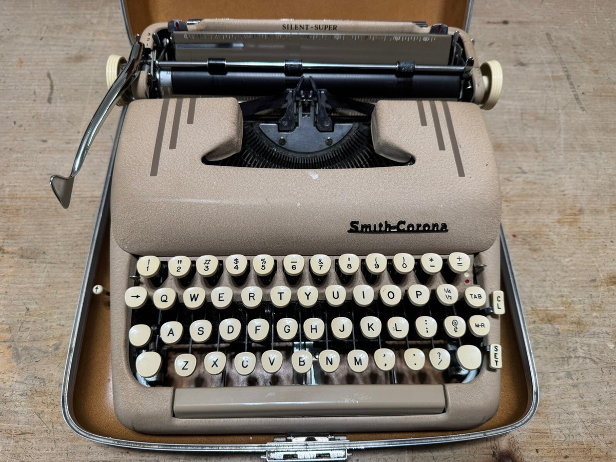 完動品　Smith Corona SILENT-SUPER コロナタイプライター Circa 1955 Smith Corona Silent Super Typewriter – Buy Now!