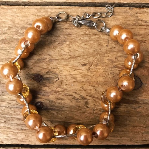 Light Gold Pearl Bead 8" Bracelet - Picture 2 of 2
