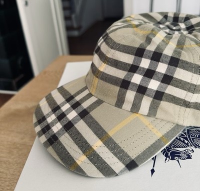 NEU Burberry Cap Archive Check Beige Original Baseball Cap M mit Etikett & Box