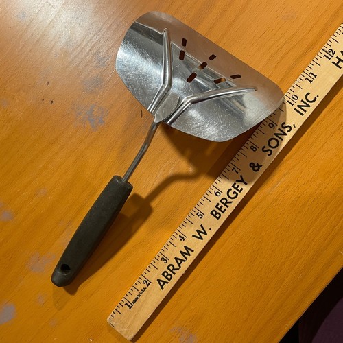 VTG Foley Wide Slotted Curved Stainless Steel Spatula Turner Flipper Black 10 in - Picture 9 of 9