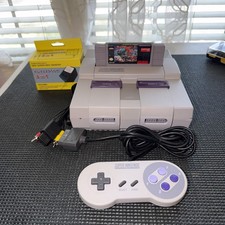 Super Nintendo SNES Console Bundle Street Fighter 2 Bundle