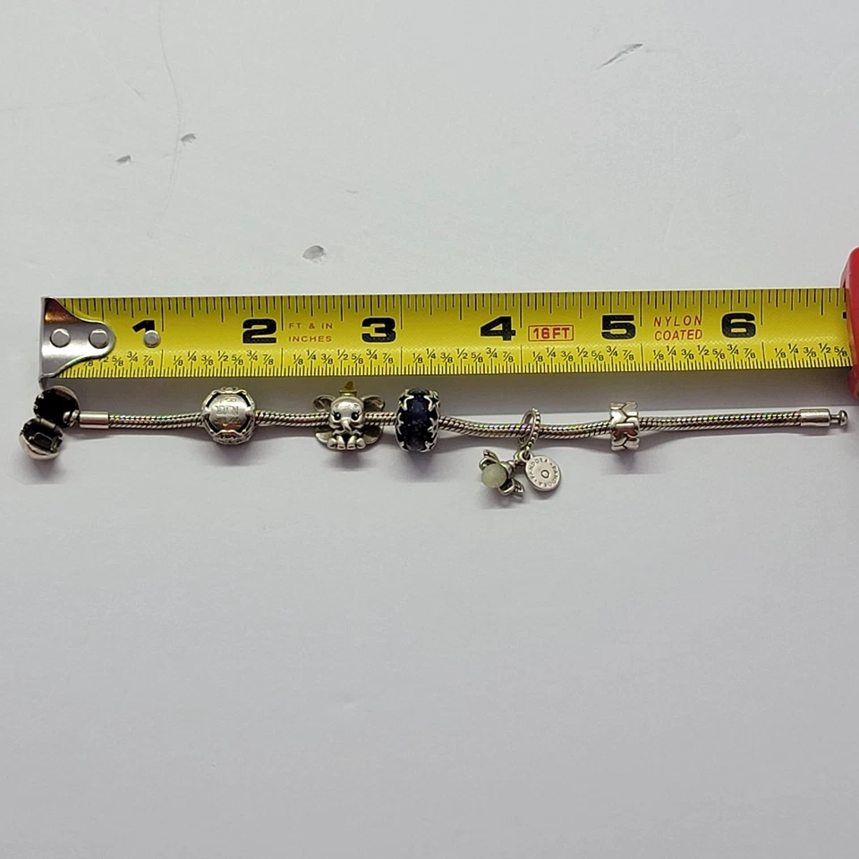 Pulsera Pandora Plata Esterlina 7" con 5 Dijes Dumbo Luciérnaga Jack Corazones de Murano Foto 4 de 4