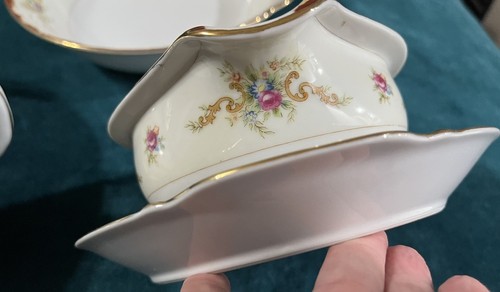 VTG HARMONY HOUSE WEMBLEY CASSEROLE WITH LID, GRAVY DISH, SERVING BOWL ROUND - Picture 6 of 22