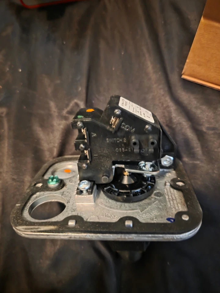 EPS40-2 safe signal pressure switch  - Image 4 of 4