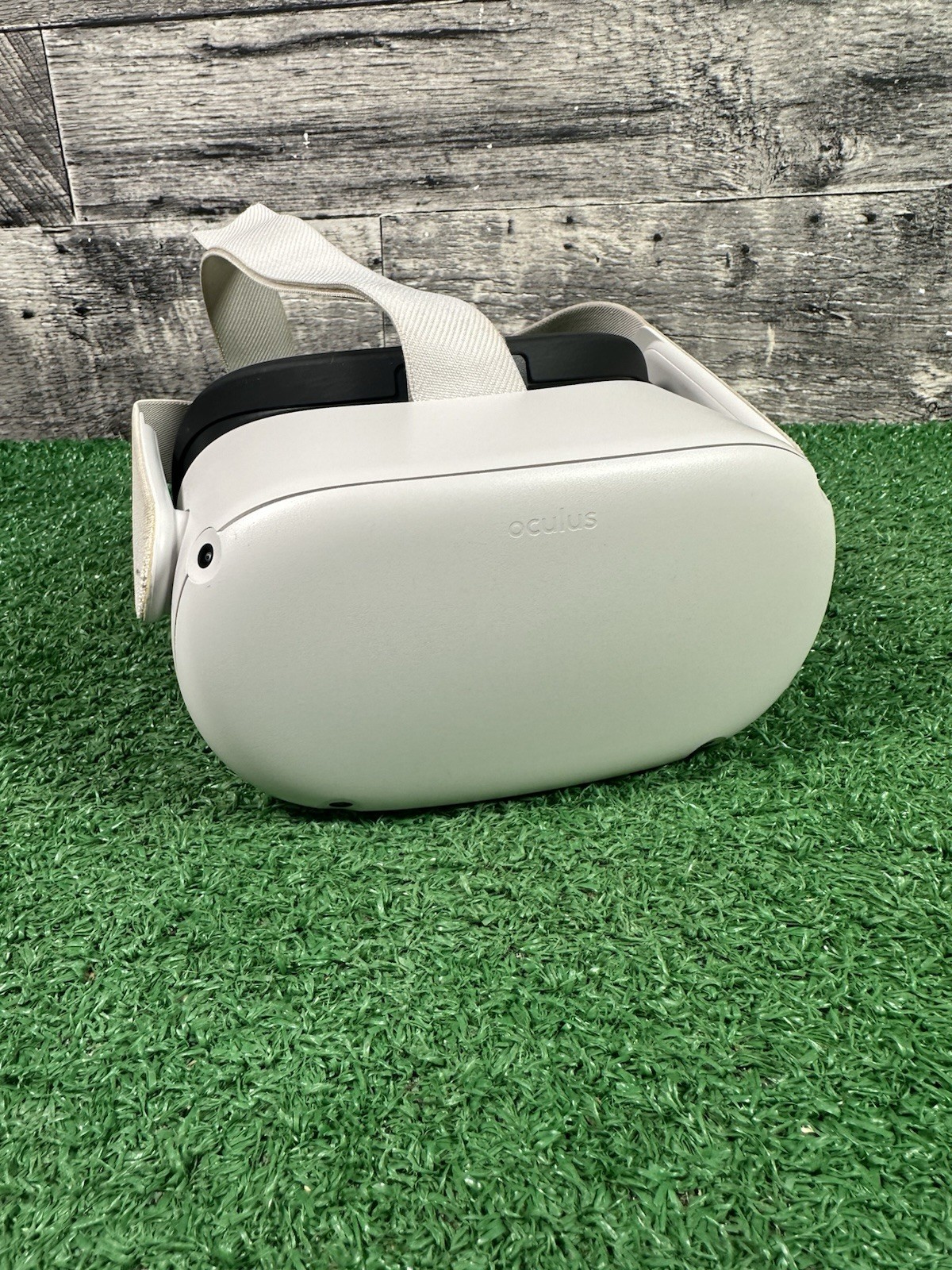 Oculus Meta Quest 2 VR Headset - Headset ONLY No Controllers FREE SHIPPING