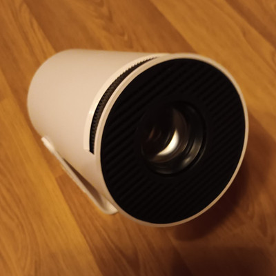 Clatronic Heimkino-Beamer Desktop-Projektor mit Fernbedienung Weiß/Schwarz