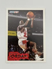 Michael Jordan 1993-94 Fleer #28 Chicago Bulls HOF