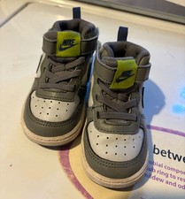 Toddler nike court borough mid size 6c