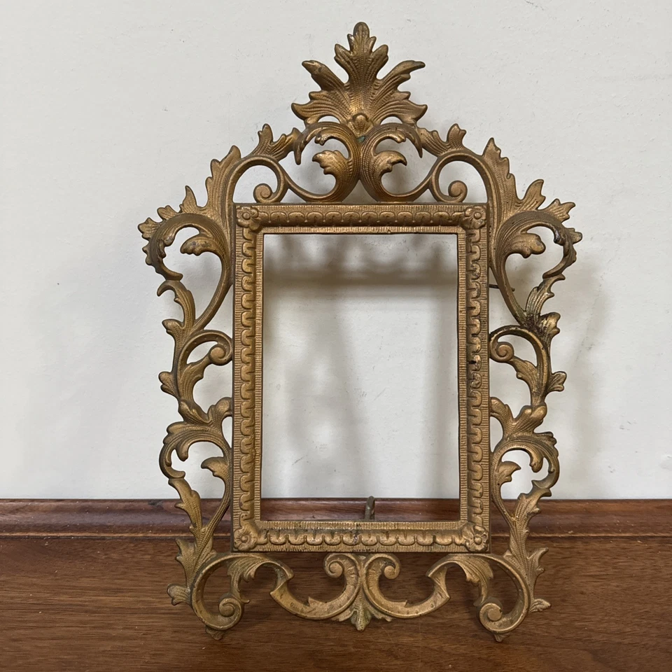 Caballete para marco de fotos AQ victoriano acabado de hierro fundido tono dorado para foto 6”x4” Foto 2 de 4