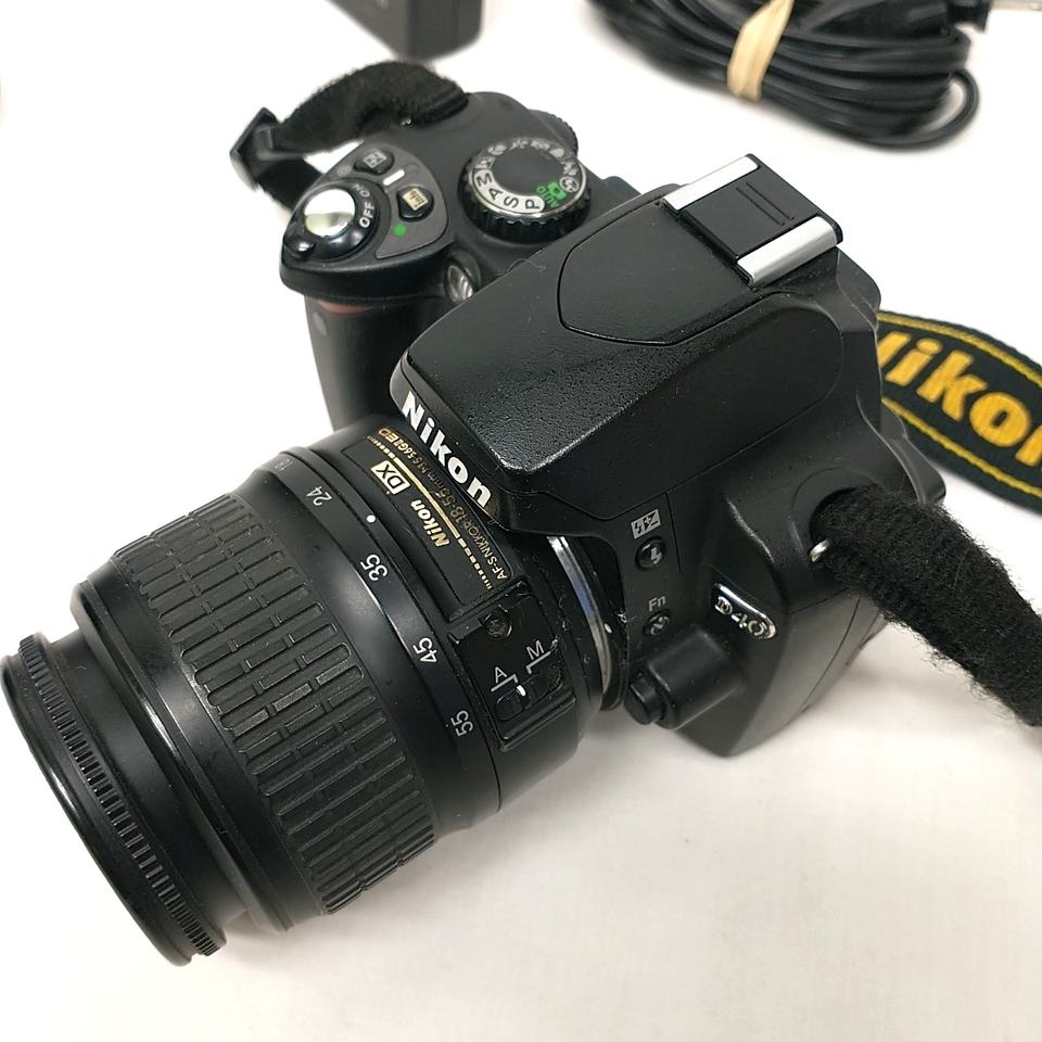 Nikon D40 6 1MP Digital DSLR Camera Kit 18 55mm G II Lens LOW 1922 nikon-d40-6-1mp-digital-dslr-camera-kit-18-55mm-g-ii-lens-low-1922
