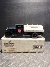 1:34 ERTL VINTAGE BANK 1930 DIAMOND T TANKER PHILLIPS 66 SUPER CLEAN UNLEADED