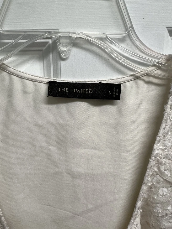 Top con volantes sin mangas The Limited Cream Shimmer talla Lg Foto 2 de 4