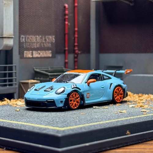 SW 1/64 Escala Porsche 992 GT3 RS Gulf Diecast Coche Modelo Juguete Regalo Nuevo en Caja - Imagen 2 de 6