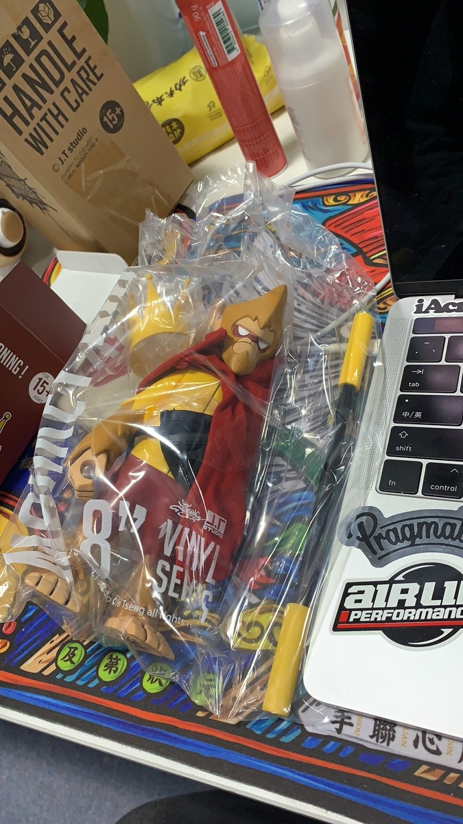 J.T STUDIO Monkey King W 8'' VINYL Action Figures Limited J.T STUDIO Monkey King W 8'' VINYL Action Figures Limited