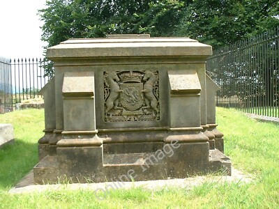 Photo 6x4 Cambuskenneth Abbey, The Tomb of James III, King of Scots Stirl c2005