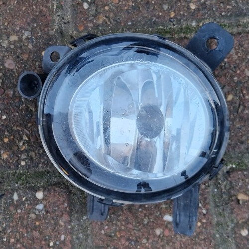 BMW 1 SERIES F20 PASSENGER FRONT / NEARSIDE FRONT FOGLIGHT + GRILL 2012-2015 - Picture 5 of 6