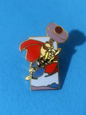 MIGHTY THOR  w/ Hammer Gold Metal & Enamel Pin Back vtg 1990 Marvel