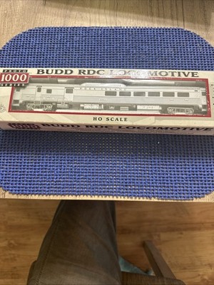 HO LIFE LIKE PROTO 1000 30395 BUDD RDC LOCOMOTIVE ROCK ISLAND RI # 9002