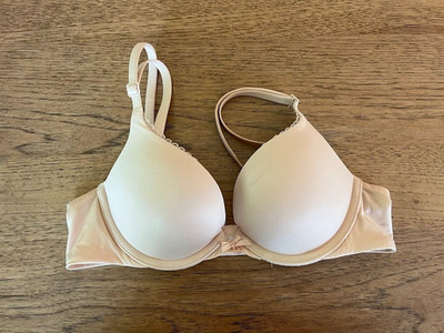 Victoria's Secret Smooth Marzipan 32C Body By Victoria Push Up Bra New Style VS